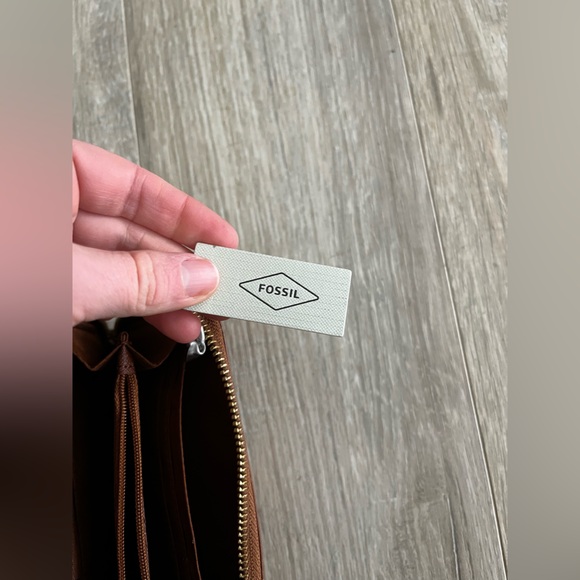 NWT Fossil Madison Zip Clutch Medium Brown - Picture 7 of 8